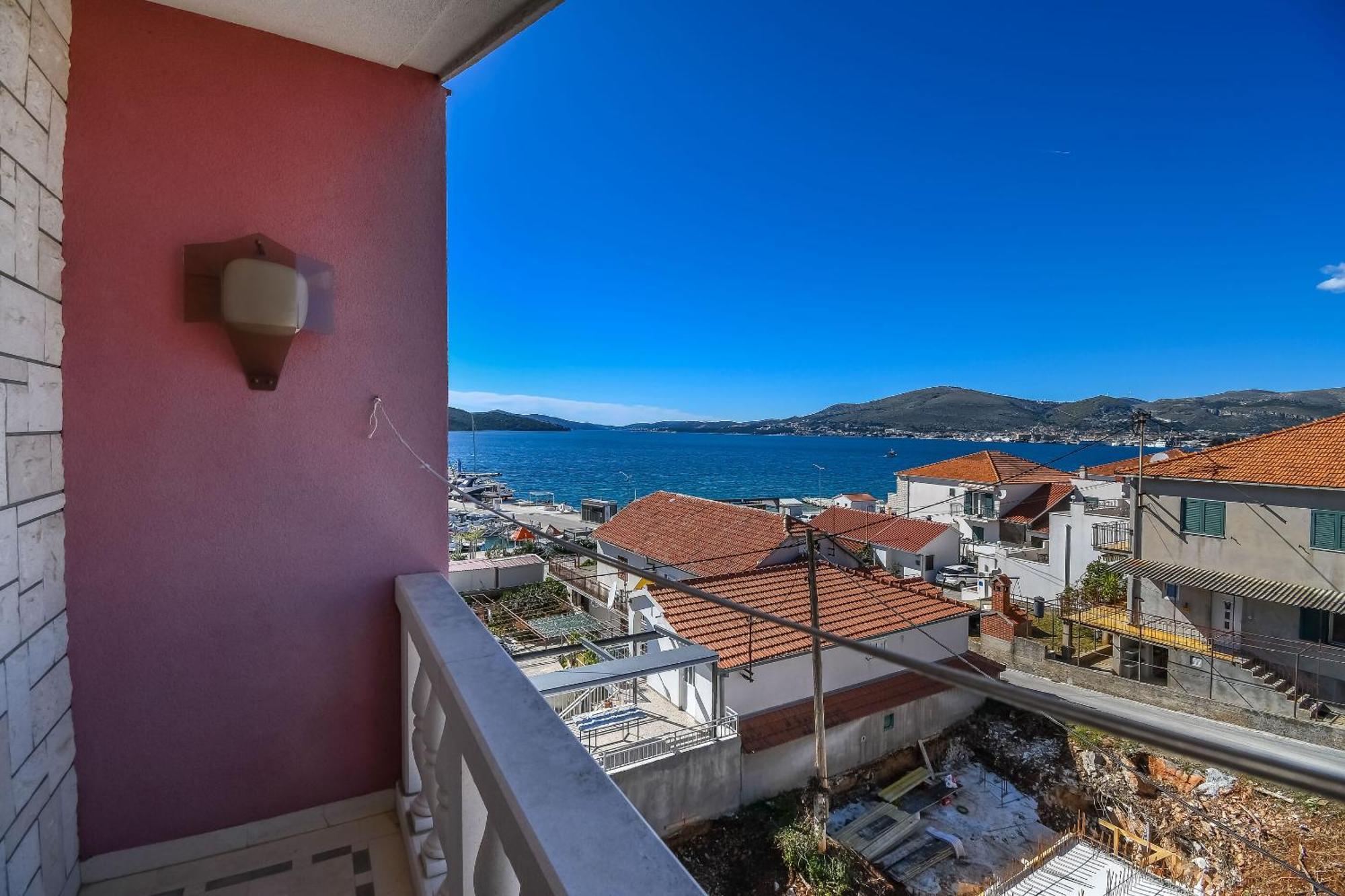 Apartments Anna Trogir Exterior foto